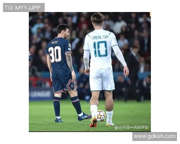 足球明星搞怪可爱壁纸大集合让你的手机充满活力与乐趣